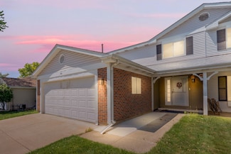 64 Stonefield Dr, Glendale Heights, IL 60139