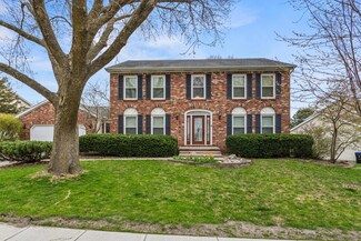2505 Blarney Stone Ln, Bloomington, IL 61704