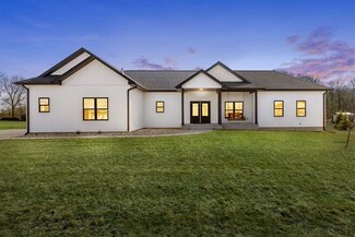 1477 Walter Mapp Dr, Riverside, IA 52327