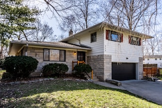 959 Chevy Chase Ln, Indianapolis, IN 46280