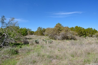 118 Oak Shadow, San Marcos, TX 78666