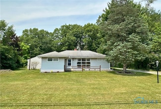 7362 Hill Ave, Holland, OH 43528