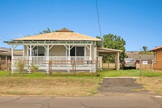 8289 Elepaio Rd, Kekaha, HI 96752