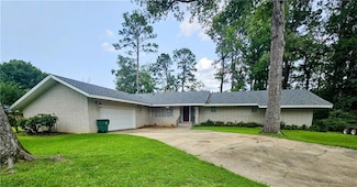 302 Mosley Dr, Winnfield, LA 71483