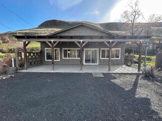 408 Harding St, Asotin, WA 99402