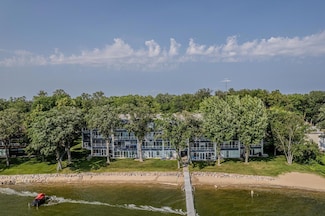 315 Park Lake Blvd Unit 205, Detroit Lakes, MN 56501
