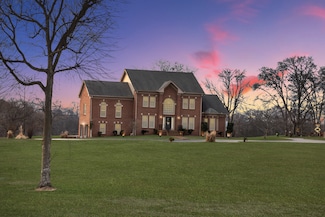 2132 Neelys Bend Rd, Madison, TN 37115