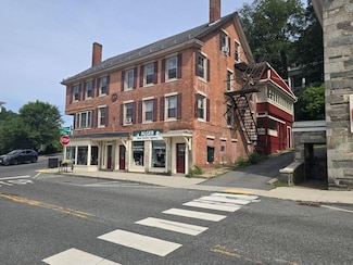 2 Valley St, Springfield, VT 05156