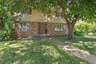 1555 Arkwright St N, Saint Paul, MN 55130