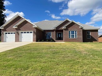 905 Cypress Knoll Dr, Jonesboro, AR 72401