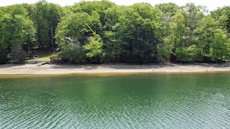 135 Ponce Ln, Dubois, PA 15801