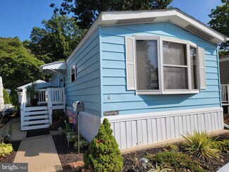 6 Main St, Hightstown, NJ 08520