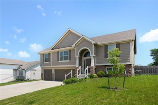 11709 N Laurel Ave, Kansas City, MO 64157