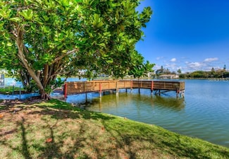 4067 Lake Bayshore Dr Unit C-302, Bradenton, FL 34205