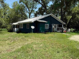 110 Mosier St, Oral, SD 57766