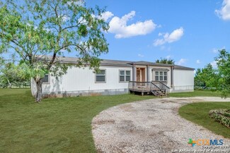 6 River Bluff Dr, Lytle, TX 78052