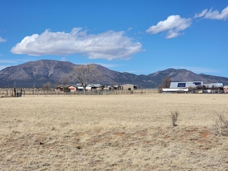 22 E Hill Ranch Rd, Edgewood, NM 87015