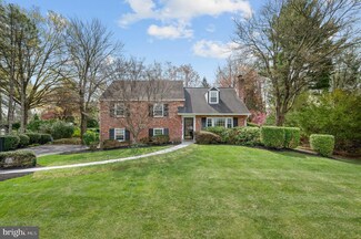 21 Clover Ln, Malvern, PA 19355