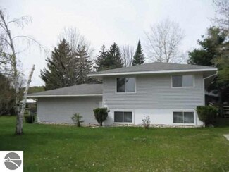 2068 Lakeview Ln, Central Lake, MI 49622