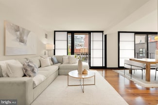 2555 Pennsylvania Ave NW Unit 617 & 618, Washington, DC 20037