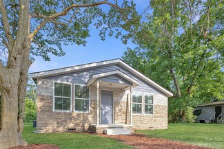 9381 Pate St, Laurel Hill, NC 28351