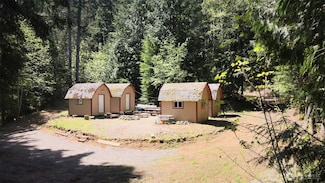 650 W Cushman Ridge Dr, Hoodsport, WA 98548