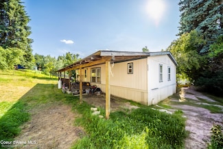 221 E 4th St S, Oldtown, ID 83822