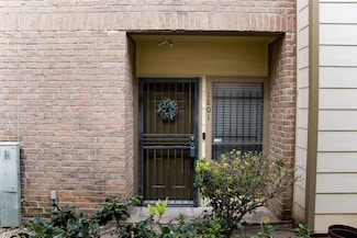 8299 Cambridge St Unit 1801, Houston, TX 77054
