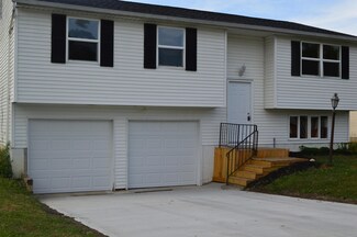 3515 Walnut Creek Dr, Columbus, OH 43224