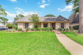 8703 Chelsworth Dr, Houston, TX 77083