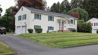 6 Wayne Ave, New City, NY 10956