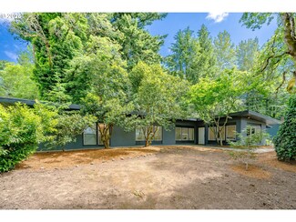 16710 SE Oatfield Rd, Milwaukie, OR 97267