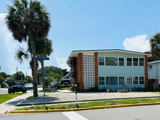 200 Hopkins St, Neptune Beach, FL 32266