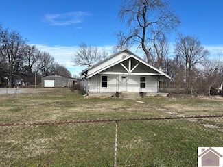 9335 Ogden Landing Rd, West Paducah, KY 42086