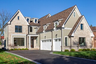 2060 Brentwood Rd, Northbrook, IL 60062