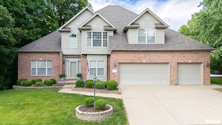 919 W Brookforest Dr, Peoria, IL 61615