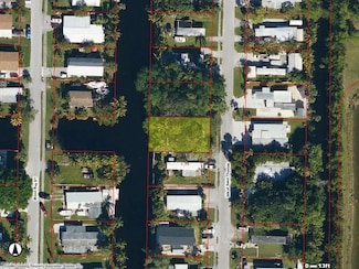 79 Isle of Saint Thomas, Naples, FL 34114