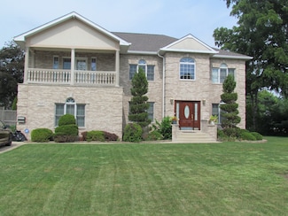 3101 Central Rd, Glenview, IL 60025