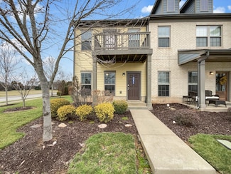 2723 Sterlingshire Dr, Murfreesboro, TN 37128