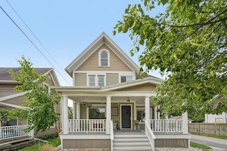 217 Milwaukee St, Johnson Creek, WI 53038