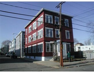 30 Hanover St, Lynn, MA 01902