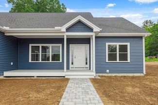 124 Forest Rd, Hancock, NH 03449