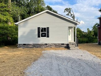 602 E Decherd St, Tullahoma, TN 37388