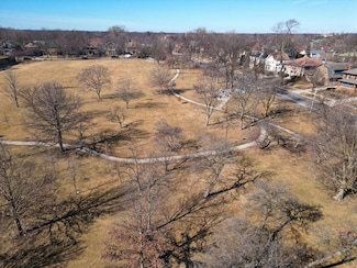 936 N Ridgeland Ave, Oak Park, IL 60302