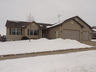 1008 North St, Williamsburg, IA 52361