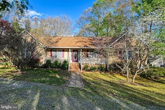 135 S Bluewater Blvd, Mineral, VA 23117