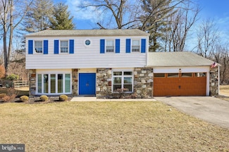 136 Red Rambler Dr, Lafayette Hill, PA 19444