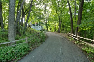 19555 Manor Rd, Excelsior, MN 55331