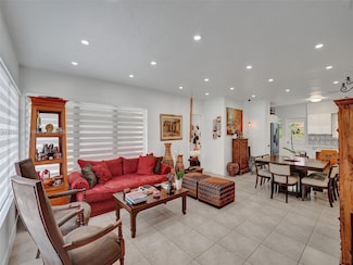 281 NE 112th St, Miami, FL 33161