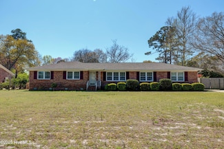 926 Hood Dr, Wilmington, NC 28409